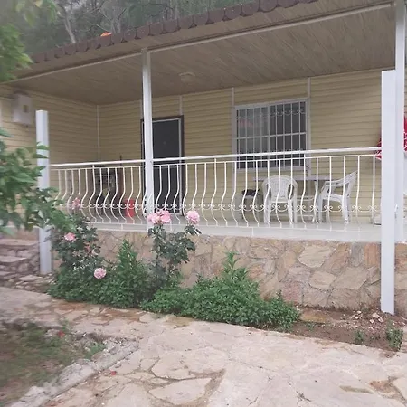 Hotel Village Garden 3*